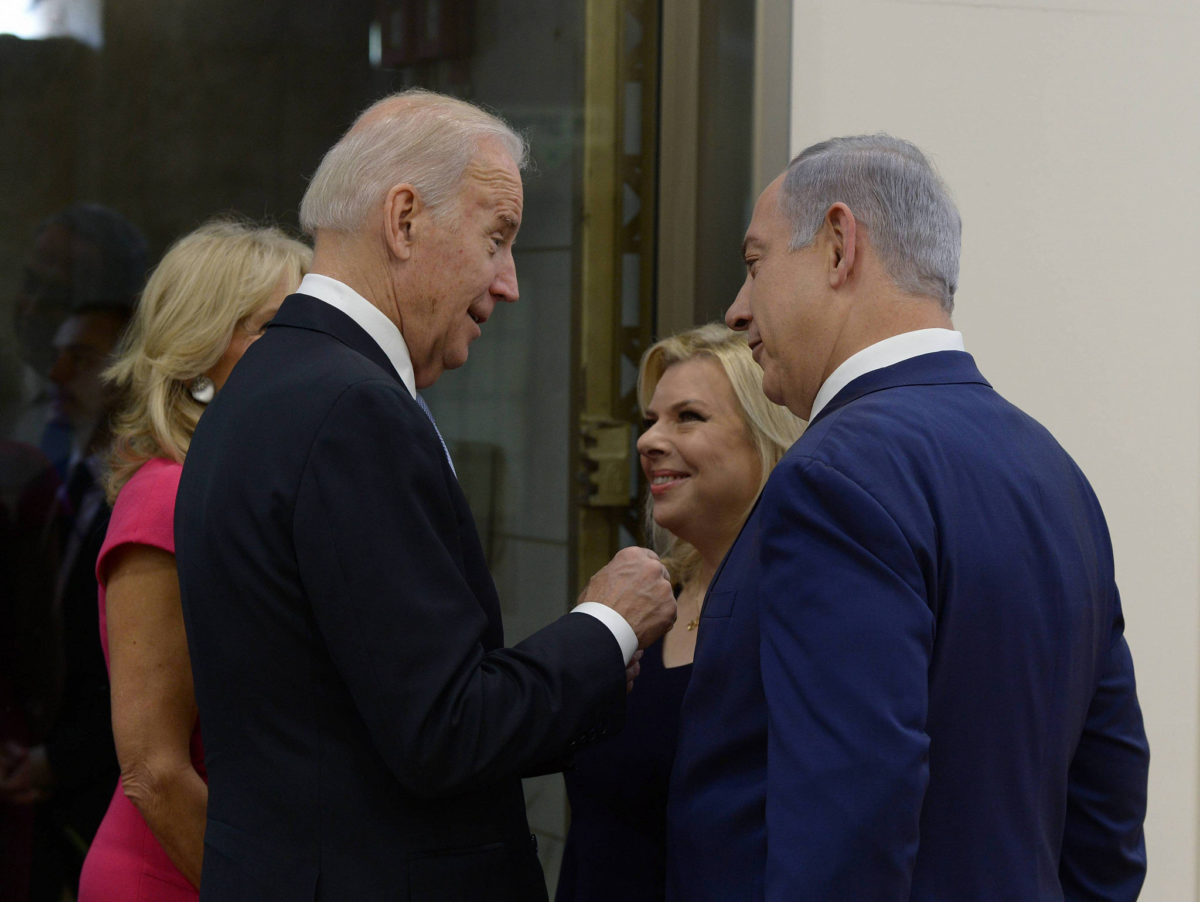 Israeli Prime Minister Benjamin Netanyahu and his wife, Sara, meet with U.S. Vice President Joe Biden and his wife, Jill, at the Prime Minister’s Office in Jerusalem on March 9, 2016. (Amos Ben Gershom/GPO)