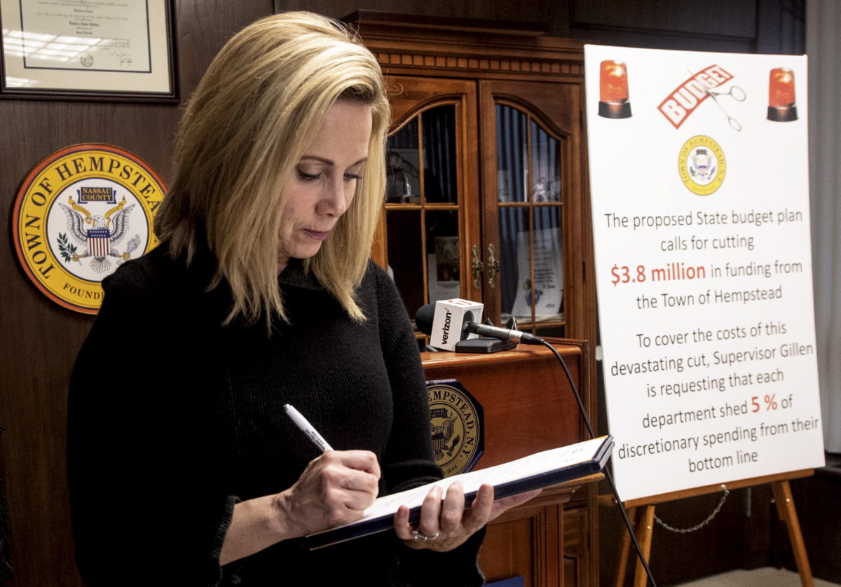 Laura Gillen hopes to follow in Kathleen Rice's footsteps - Vimarsana News