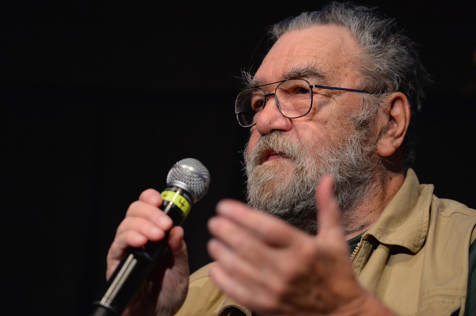 Daily Kickoff Five years on, Pittsburgh Jewish community grieves